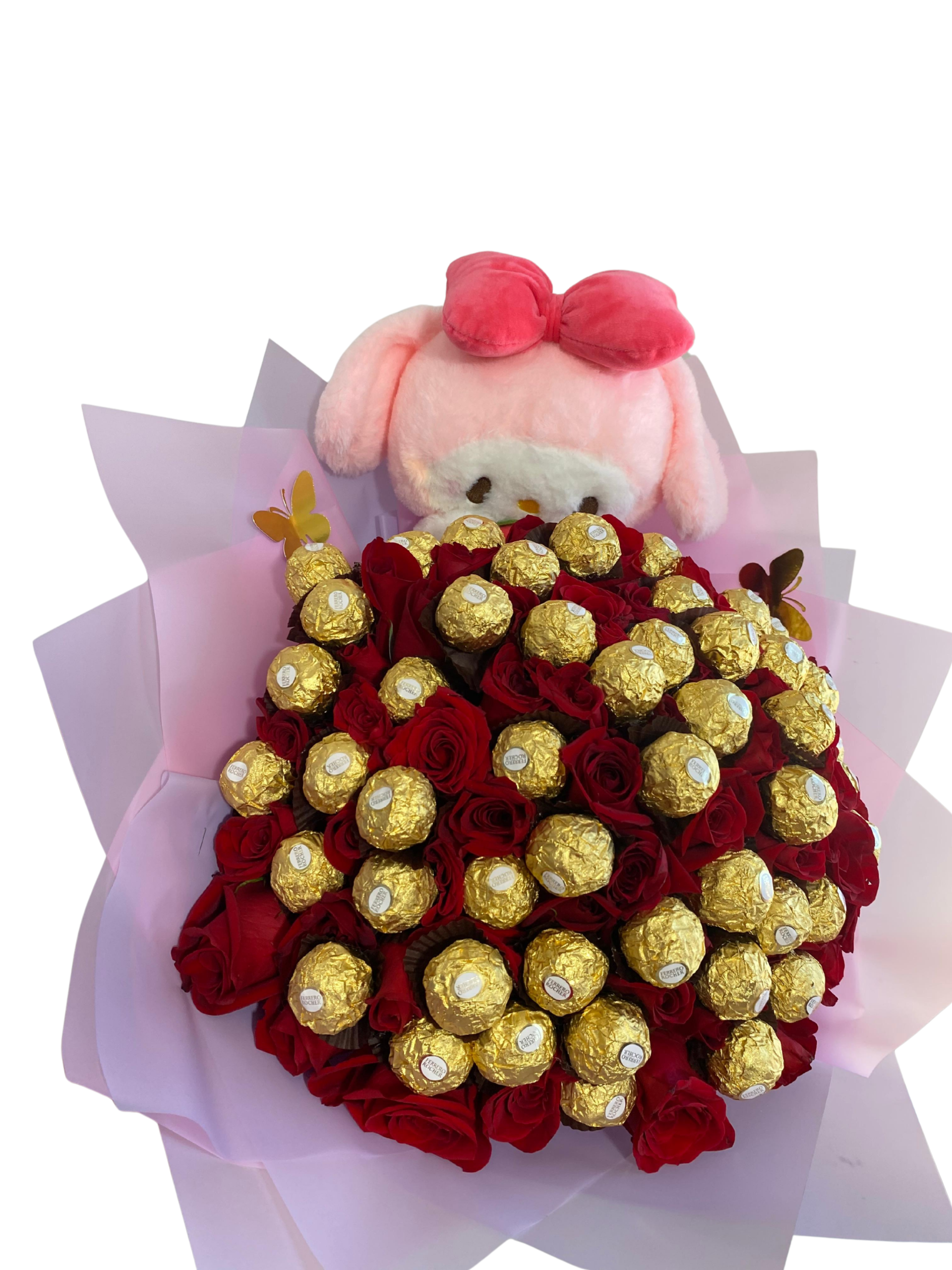 arreglo 50 rosas rojas y 50 chocolate ferrero rocher con peluche pequeño decorado con papel koreano